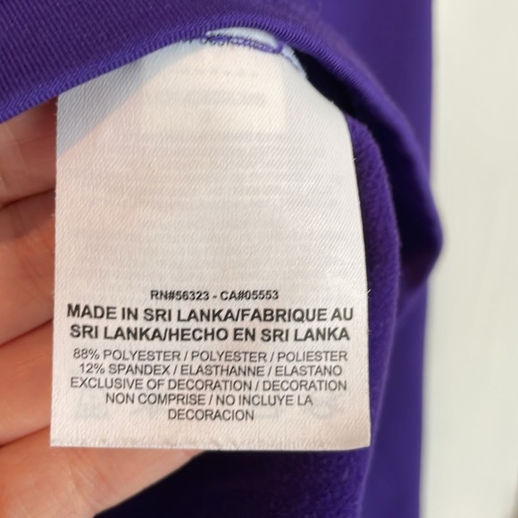 28 Nike Pro 1/2 Zip Running Jacket Sz Small Purple Neon Pink DRIFIT - Picture 9 of 9